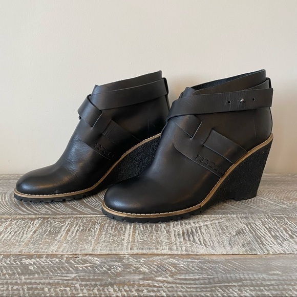See by Chloè Wedge Strappy Ankle Round Toe Lug Bottom Booties (Size:40) - Picture 3 of 12